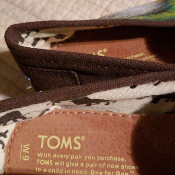 Toms Haiti NWT Size 9 - Picture 4 of 6